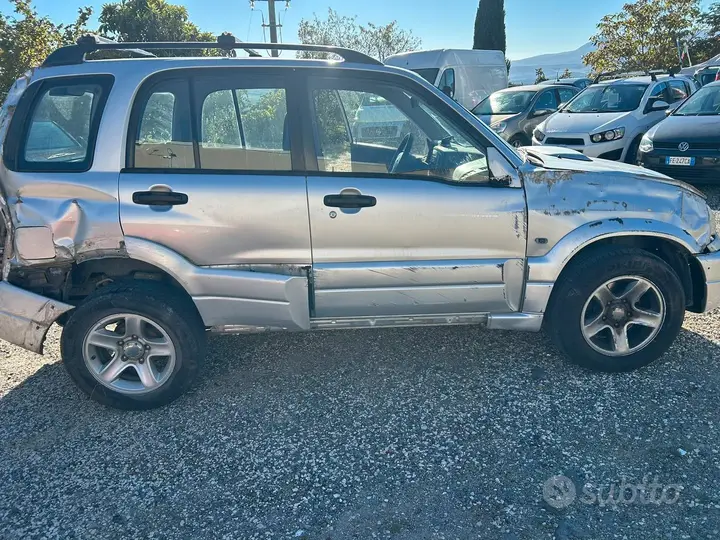 Suzuki Grand Vitara 2005 photo 3
