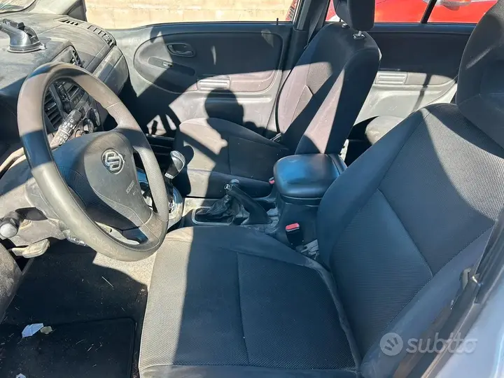Suzuki Grand Vitara 2005 photo 4
