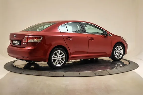 Toyota Avensis 2012 photo 5