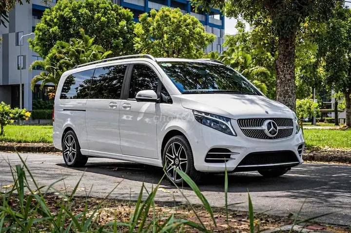 Mercedes-Benz V-Class 2023 photo 3