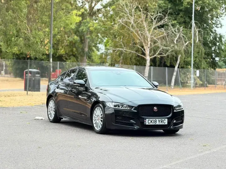 Jaguar Xe