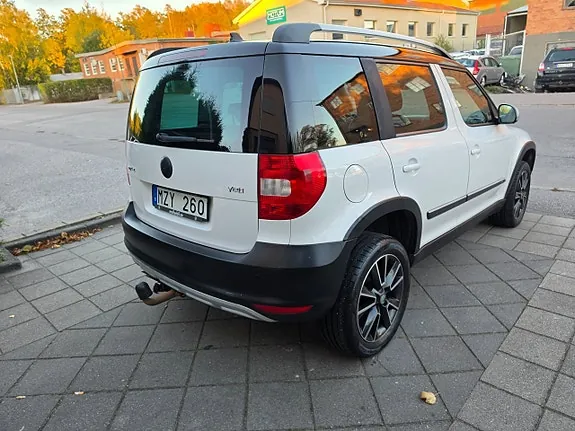 Skoda Yeti 2013 photo 4