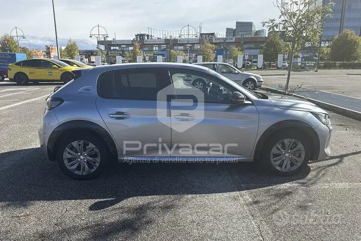 Peugeot 208 2023 photo 4