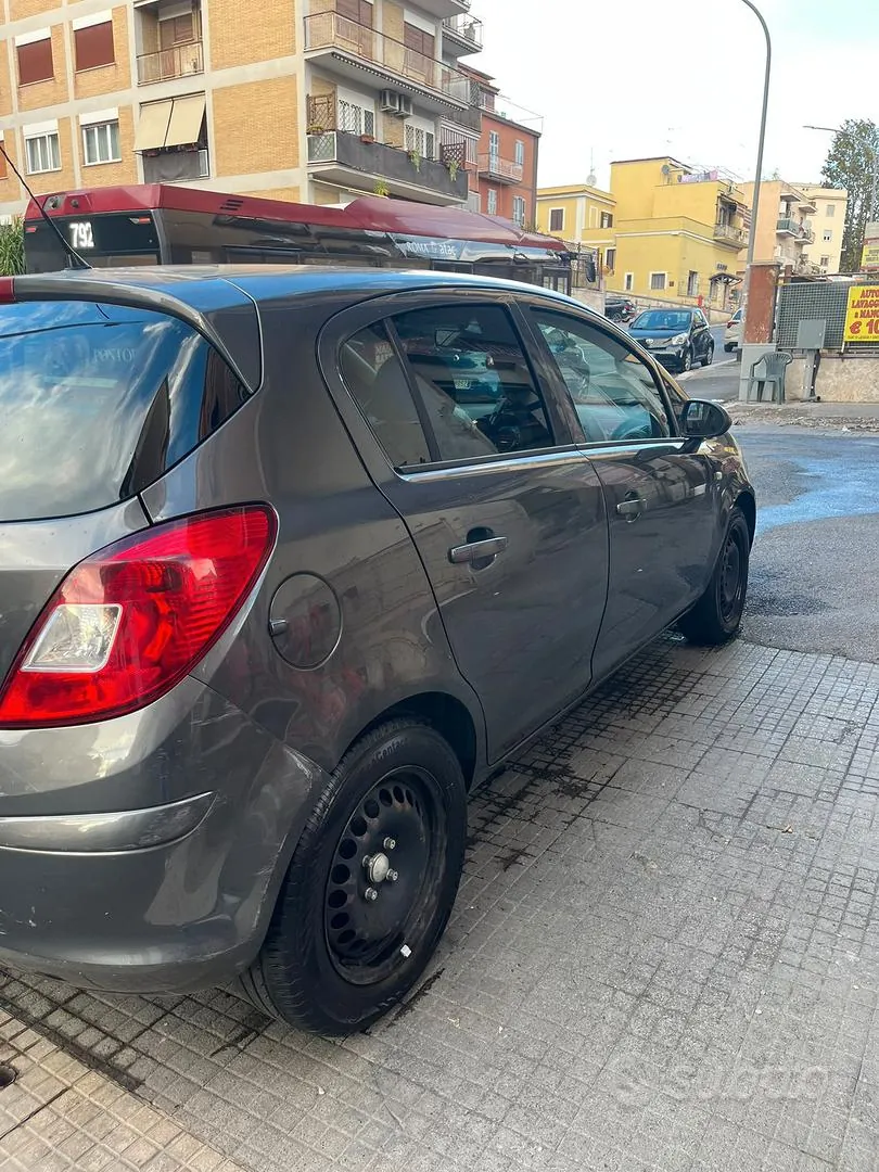 Opel Corsa 2010 photo 4