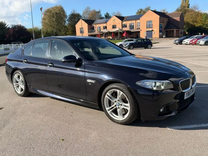 BMW 5 Series 2015 photo 2