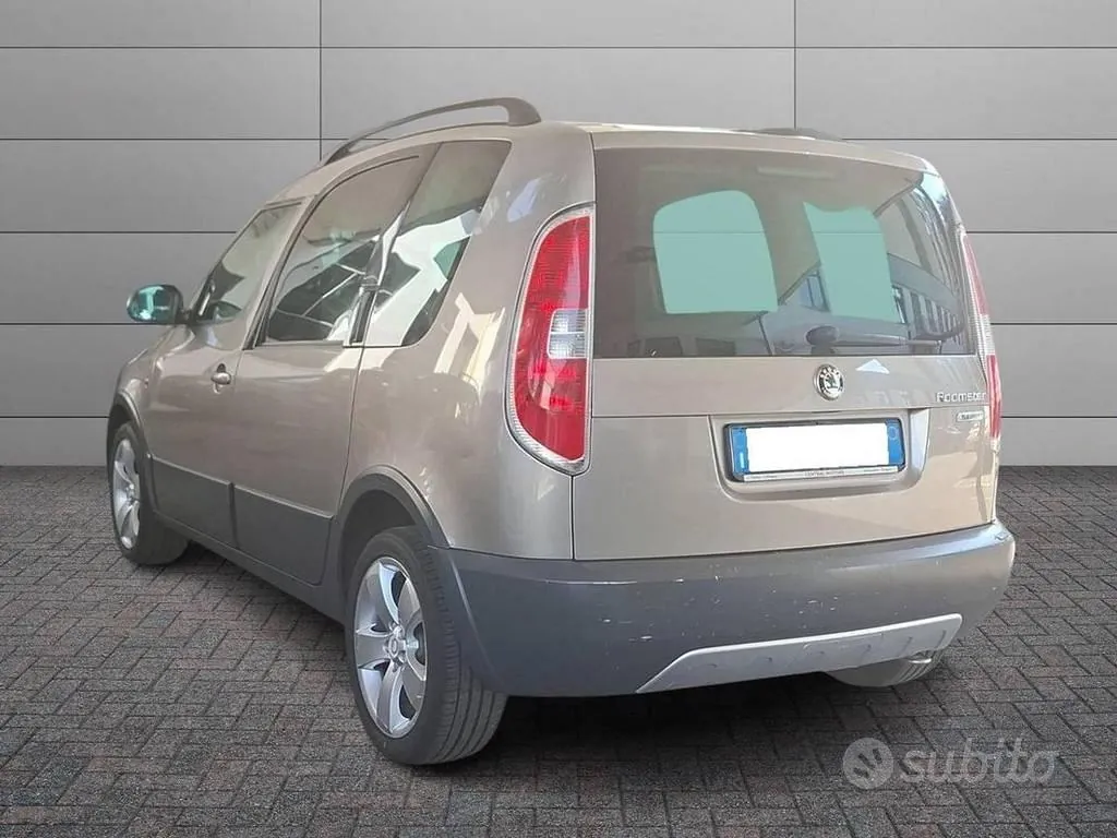 Skoda Roomster 2007 photo 2