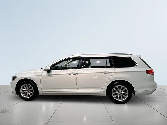 Volkswagen Passat 2018 photo 4