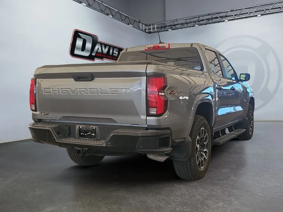 Chevrolet Colorado 2023 photo 3
