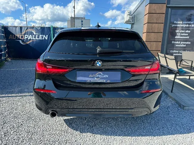 BMW 1 Series 2021 photo 4