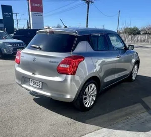Suzuki Swift 2023 photo 5