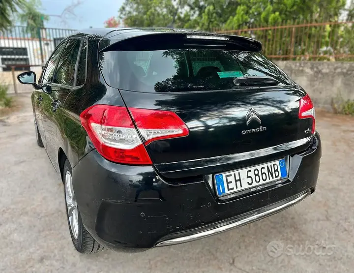 Citroen C4 2011 photo 3