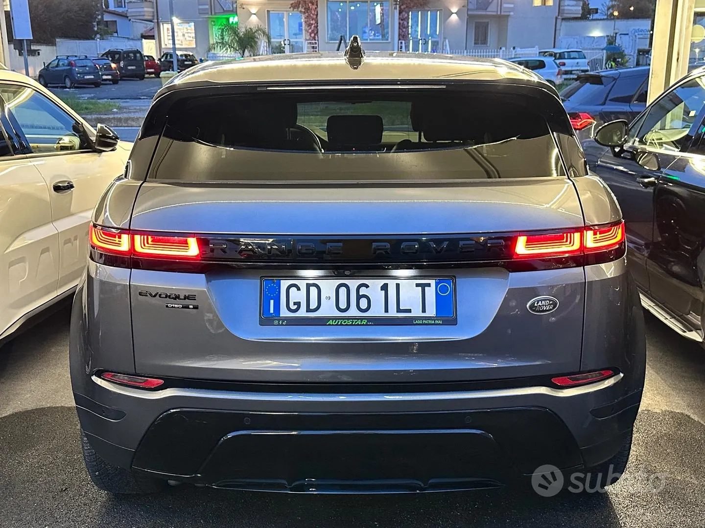Land Rover Range Rover Evoque 2019 photo 2