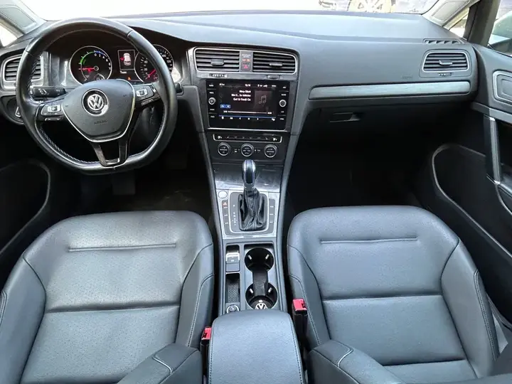 Volkswagen Golf 2019 photo 4