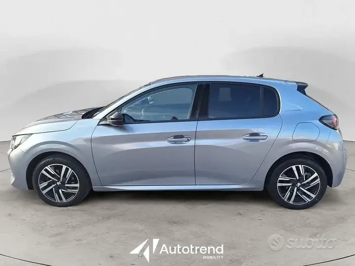 Peugeot 208 2022 photo 5