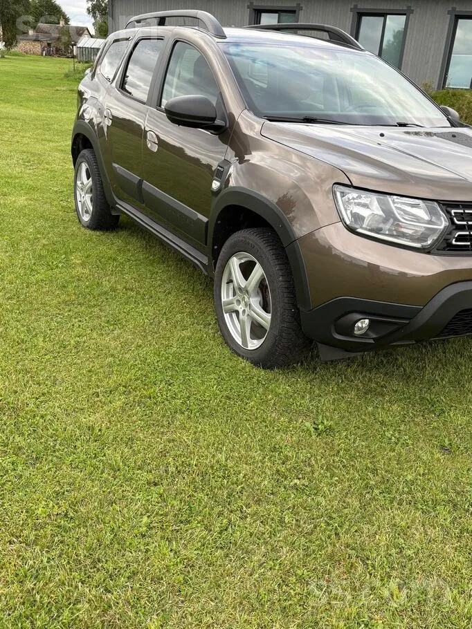 Dacia Duster 2021 photo 2