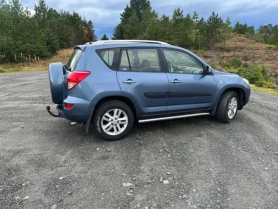 Toyota Rav4 2007 photo 4