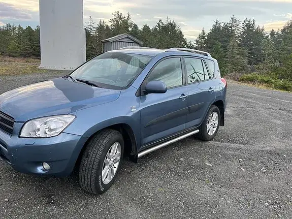 Toyota Rav4 2007 photo 2