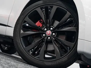 Jaguar F-Pace 2017 photo 3