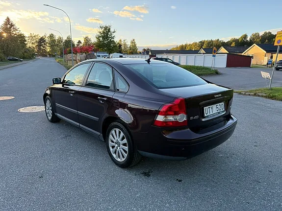 Volvo S40 2004 photo 2