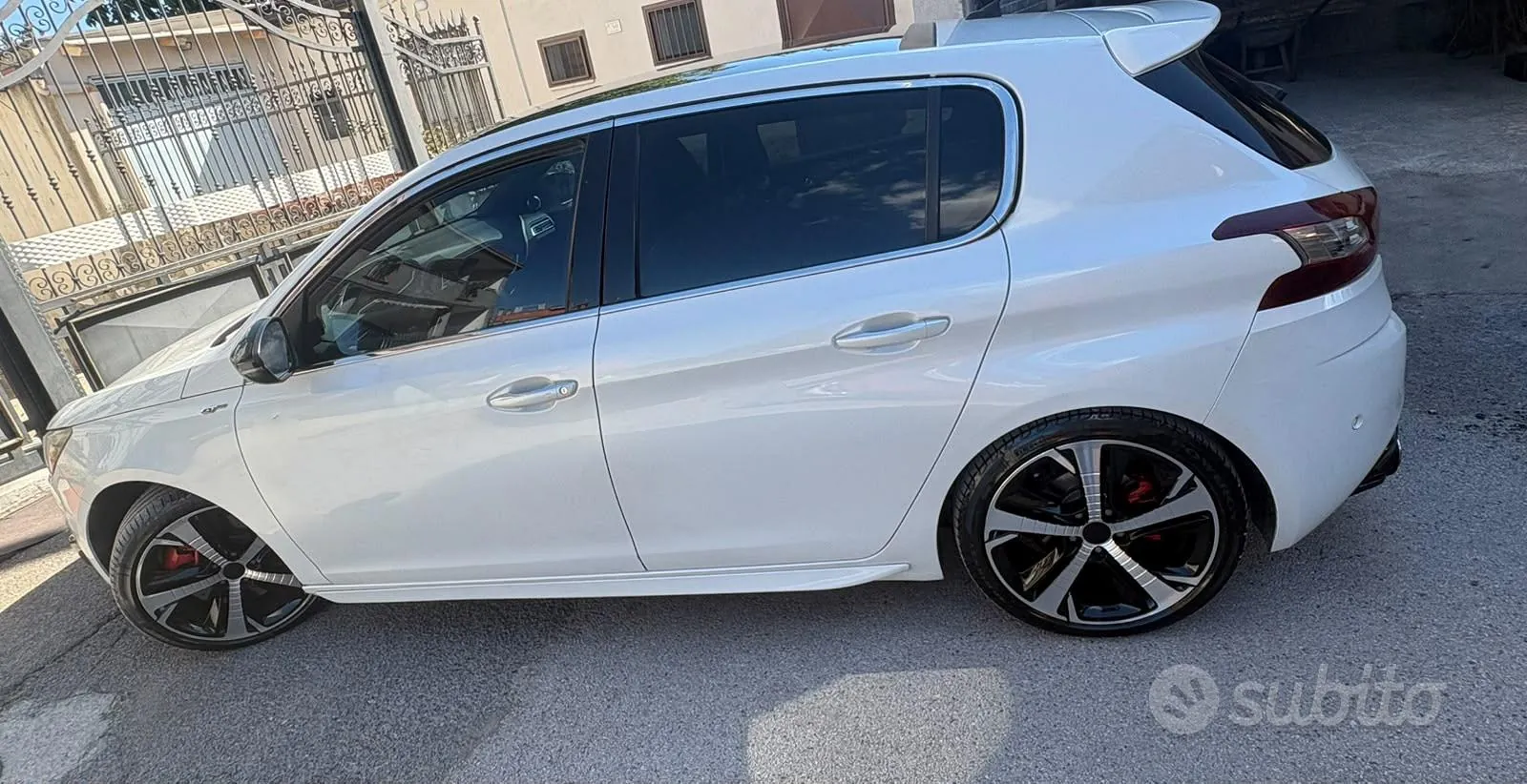 Peugeot 308 2015 photo 3
