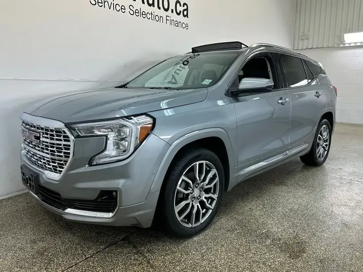 GMC Terrain 2024 photo 3