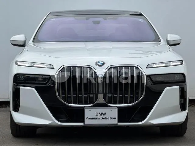 BMW 7 Series 2025 photo 2