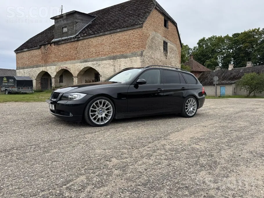 BMW 318 2007 photo 2