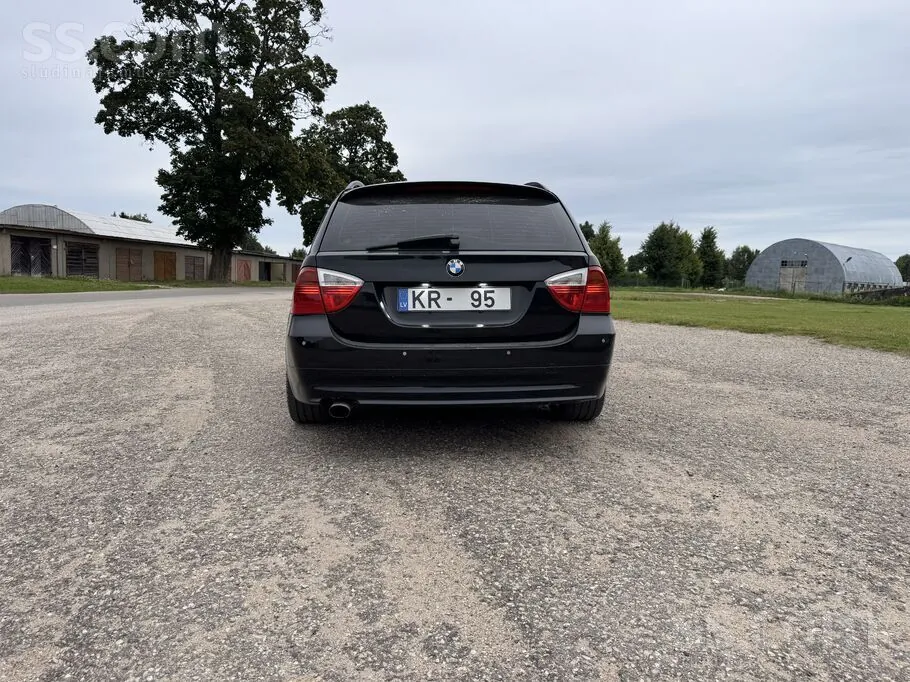 BMW 318 2007 photo 5