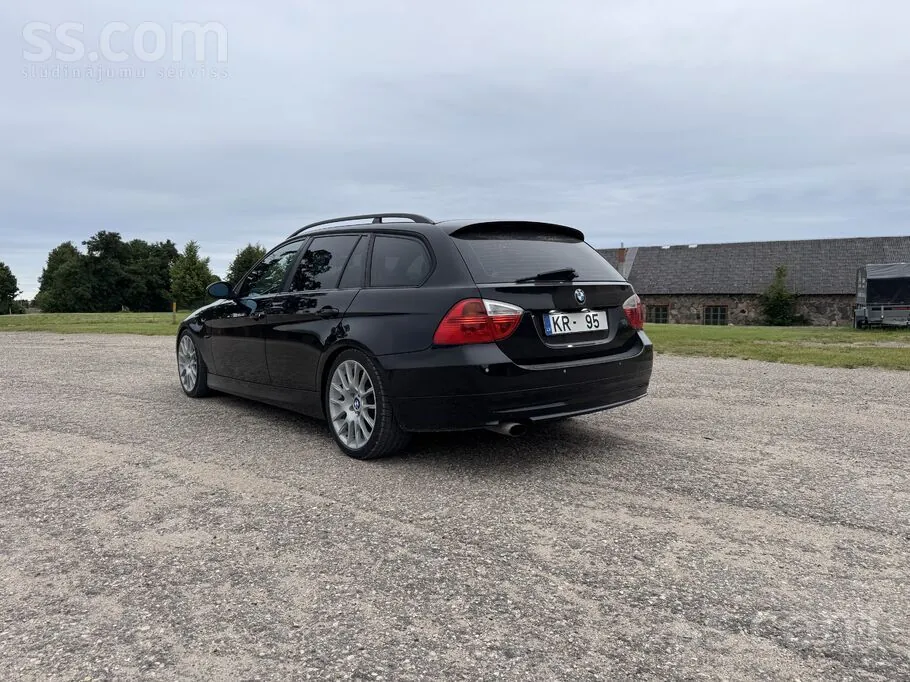 BMW 318 2007 photo 4