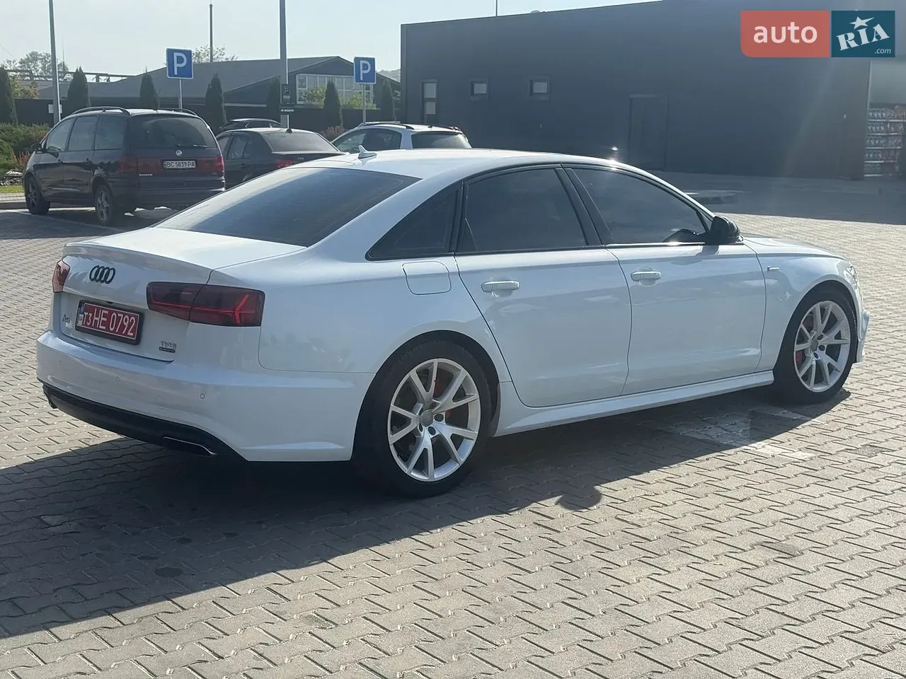 Audi A6 2017 photo 2