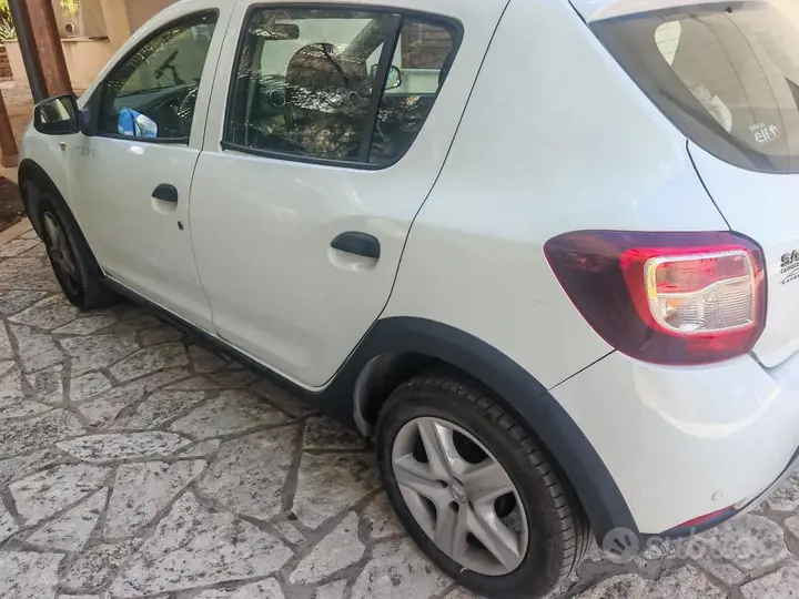 Dacia Sandero Stepway 2014 photo 3