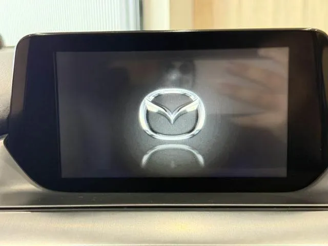 Mazda Atenza Wagon 2016 photo 4