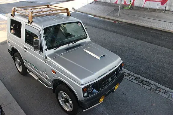 Suzuki Jimny 1996 photo 4