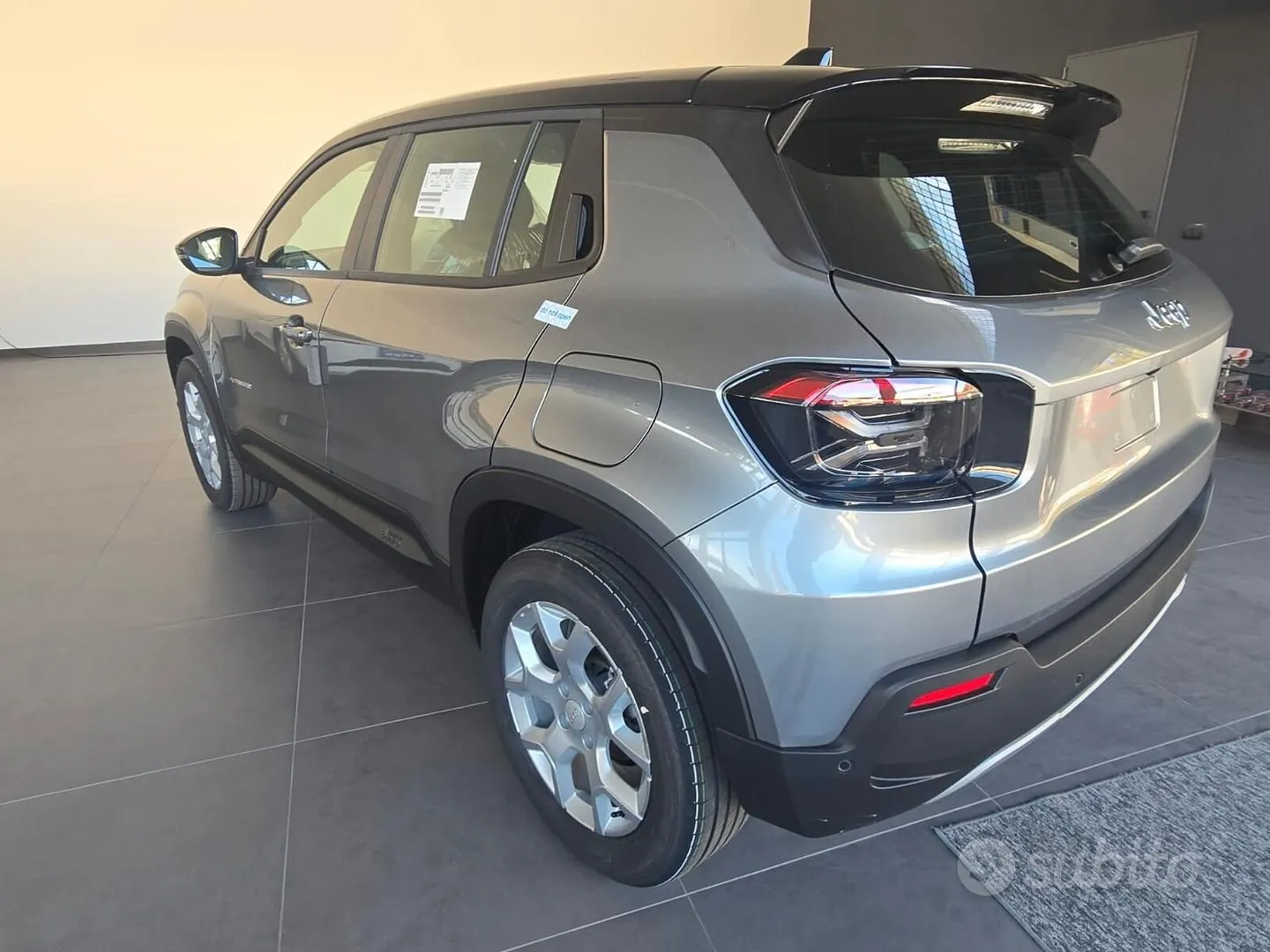 Jeep Avenger photo 4