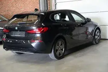 BMW 118 Ia 2022 photo 2