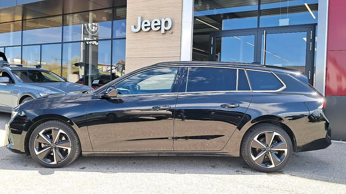Opel Astra 2025 photo 2