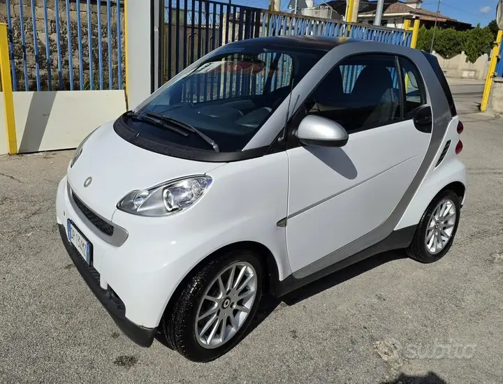 Smart Fortwo 2008 photo 2