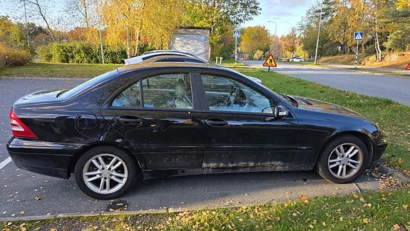Mercedes-Benz C180 2004 photo 4