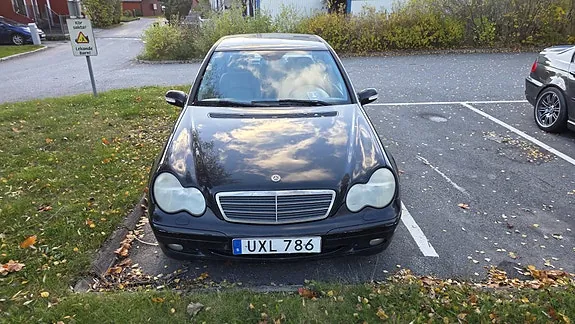Mercedes-Benz C180