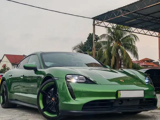 Porsche Taycan