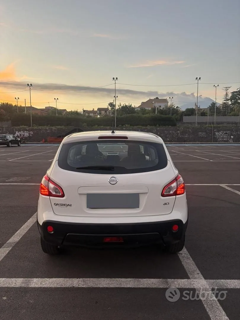 Nissan Qashqai 2013 photo 4