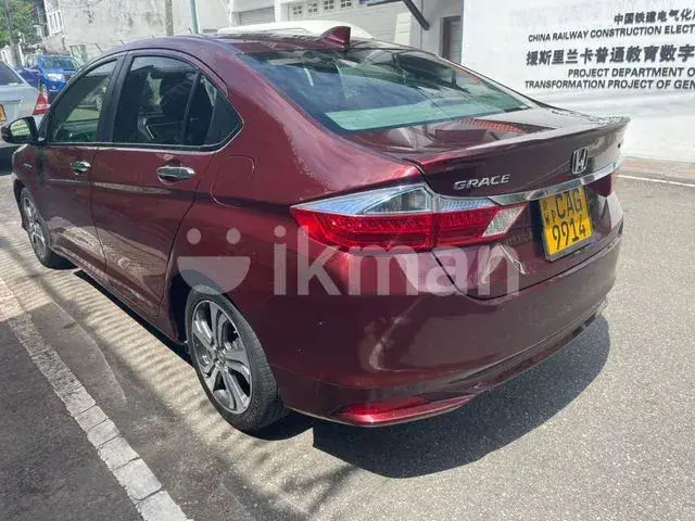 Honda Grace 2015 photo 3