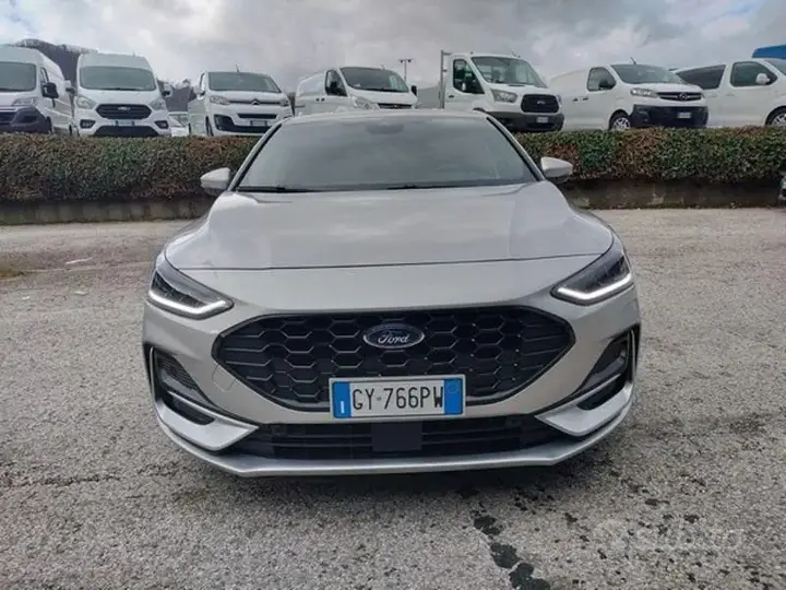 Ford Focus 2025 photo 2