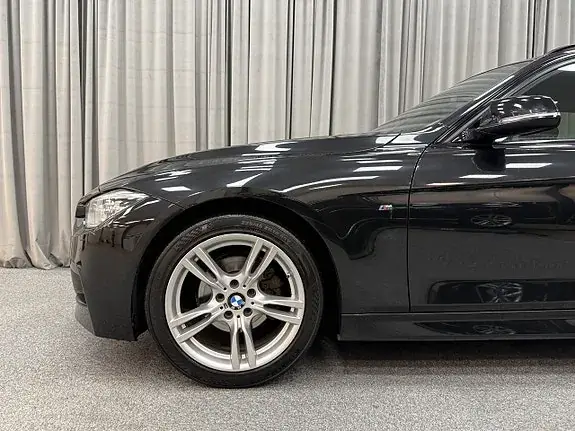BMW 320I 2019 photo 4