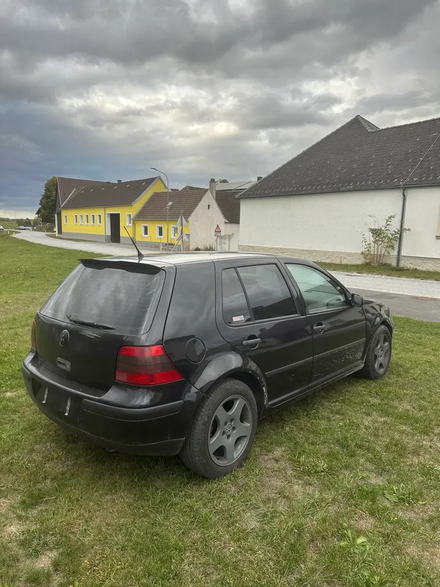 Volkswagen Golf 2003 photo 3