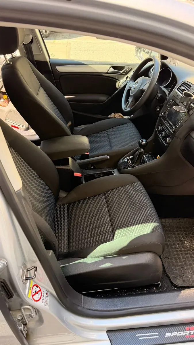 Volkswagen Golf 2009 photo 3