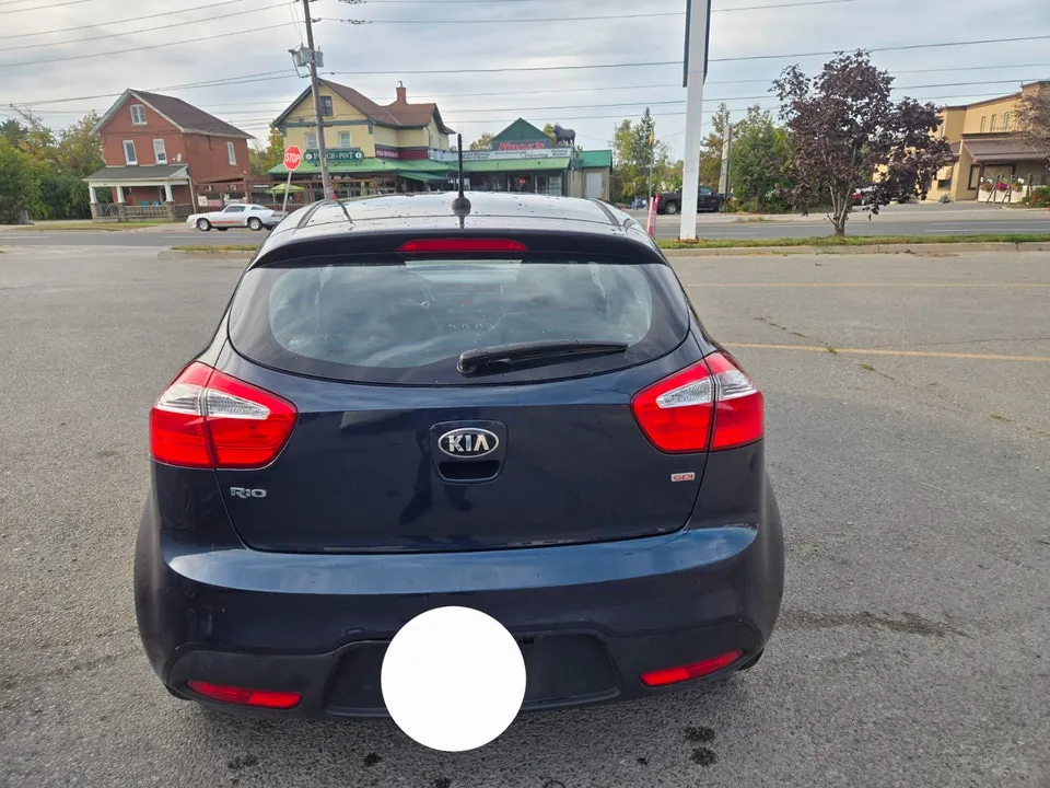 Kia Rio 2013 photo 2