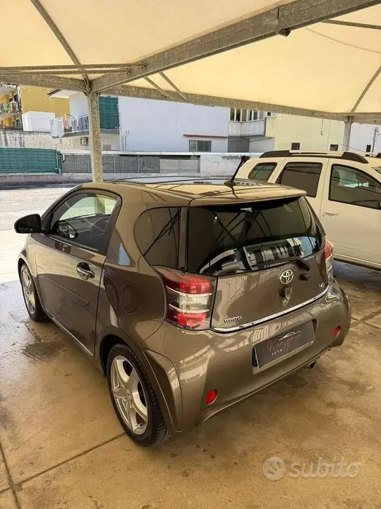 Toyota Iq 2013 photo 4