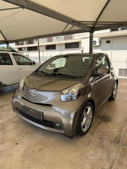 Toyota Iq