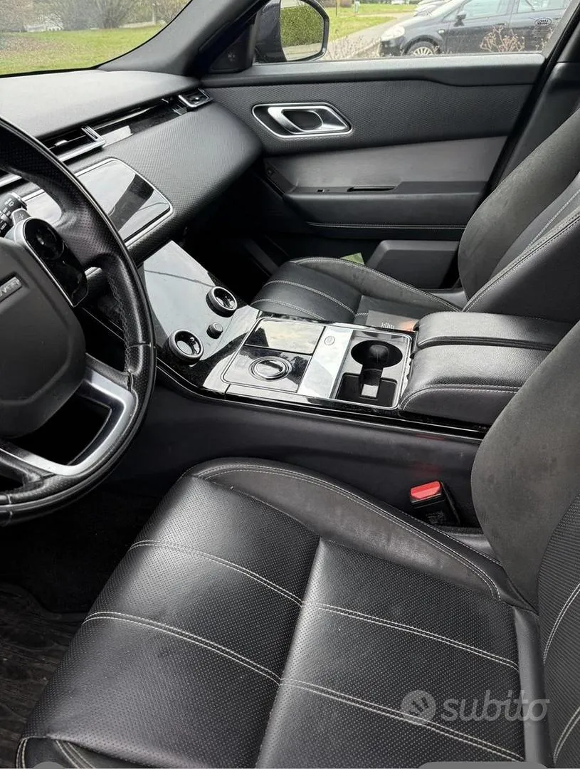 Land Rover Velar 2019 photo 2